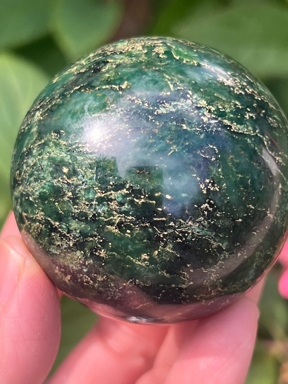Emerald (2) quartz sphere | Crystal